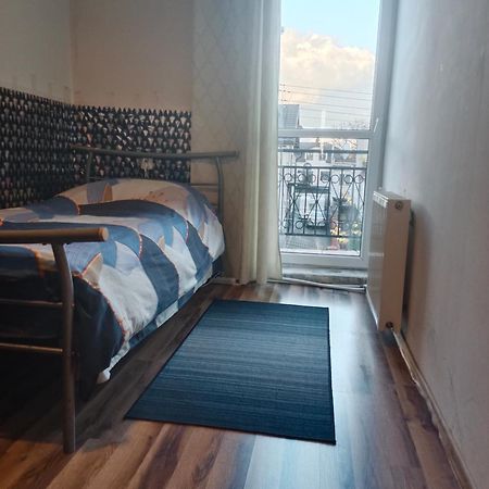 La Madriguera Bed & Breakfast Raszyn Bagian luar foto