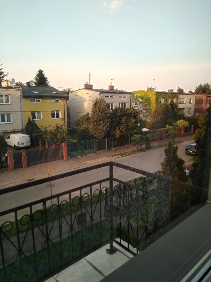La Madriguera Bed & Breakfast Raszyn Bagian luar foto
