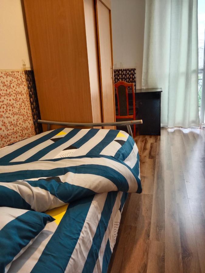 La Madriguera Bed & Breakfast Raszyn Bagian luar foto