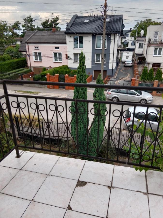 La Madriguera Bed & Breakfast Raszyn Bagian luar foto